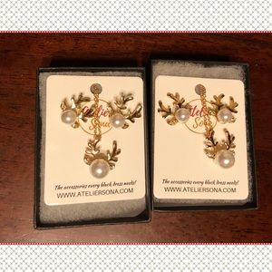 Reindeer Pearl Necklace & Earring Set
